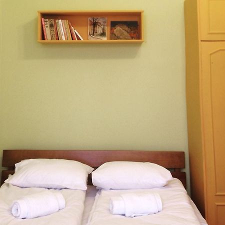 Elementary Hostel Odessa Eksteriør bilde