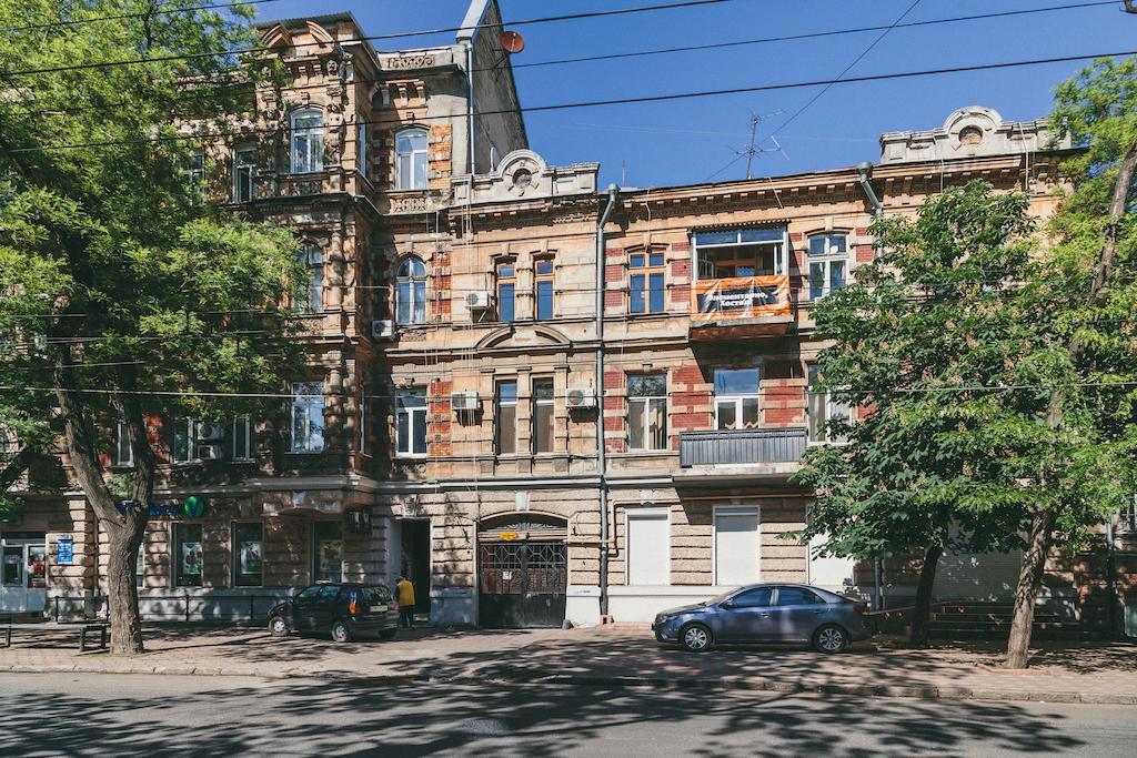 Elementary Hostel Odessa Eksteriør bilde