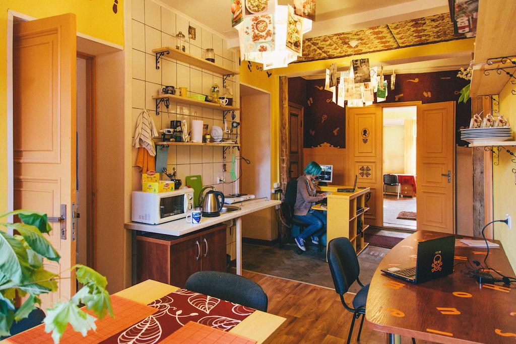 Elementary Hostel Odessa Eksteriør bilde