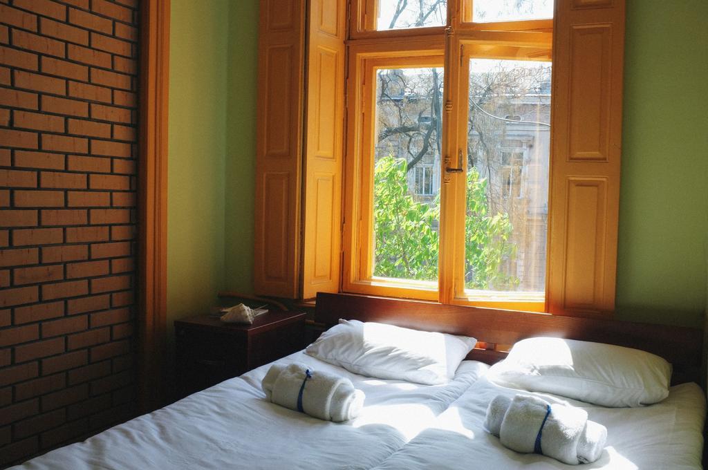 Elementary Hostel Odessa Eksteriør bilde